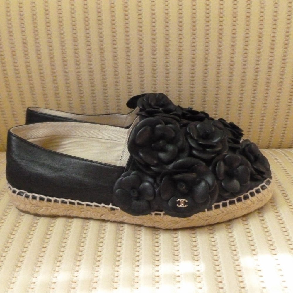 Chanel Leather Camellia CC Logo Espadrilles Flats HOST PICK! - Picture 4 of 8